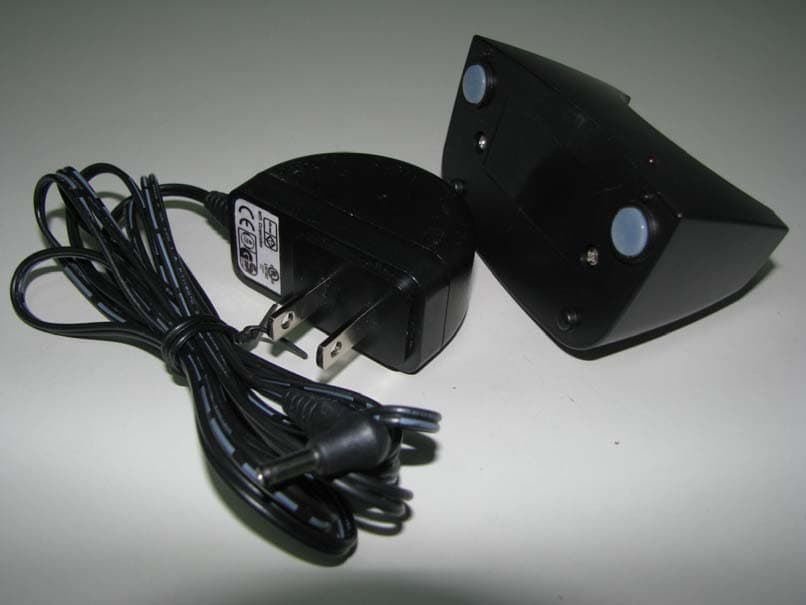 DECT 6.0 PORTABLE TALKING PENDANT - FCC ID V42650D6 - KINGTEL Corporation (3)
