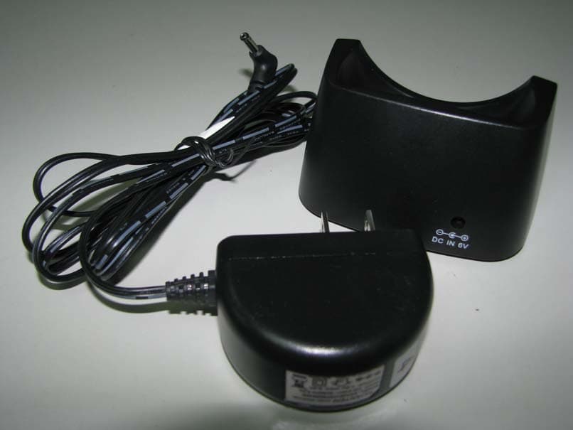 DECT 6.0 PORTABLE TALKING PENDANT - FCC ID V42650D6 - KINGTEL Corporation (4)