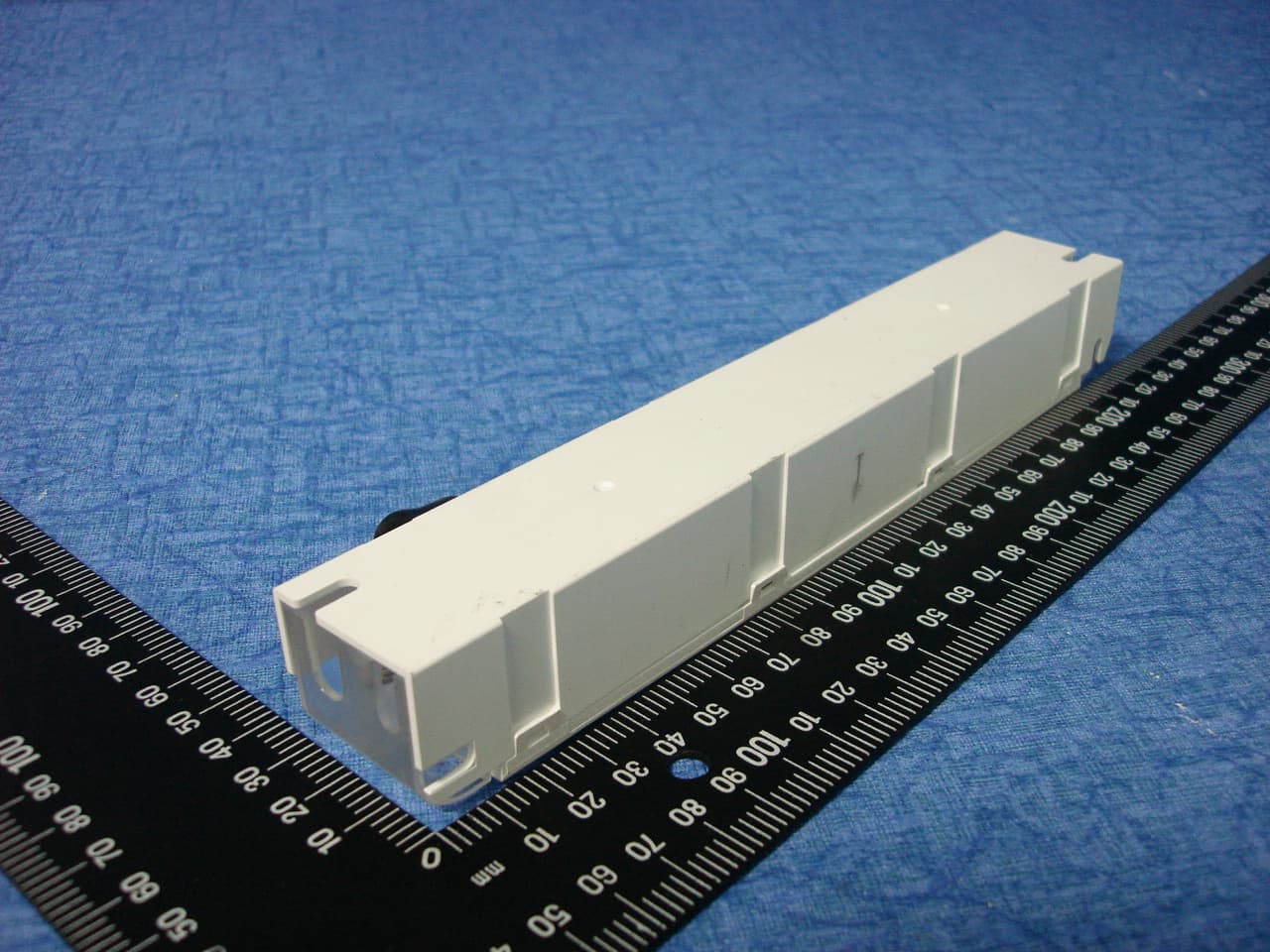 Halogen Light Remote Dimmer - FCC ID V5ULCRD21200903 - Avertronics INC.
