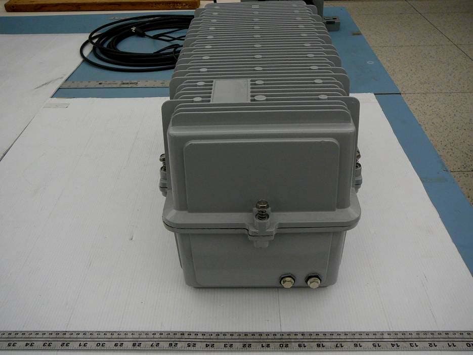 Single Band fiber optically fed 850MHz outdoor repeater - FCC ID V7DCM150D01 - Public Wireless, Inc (2)
