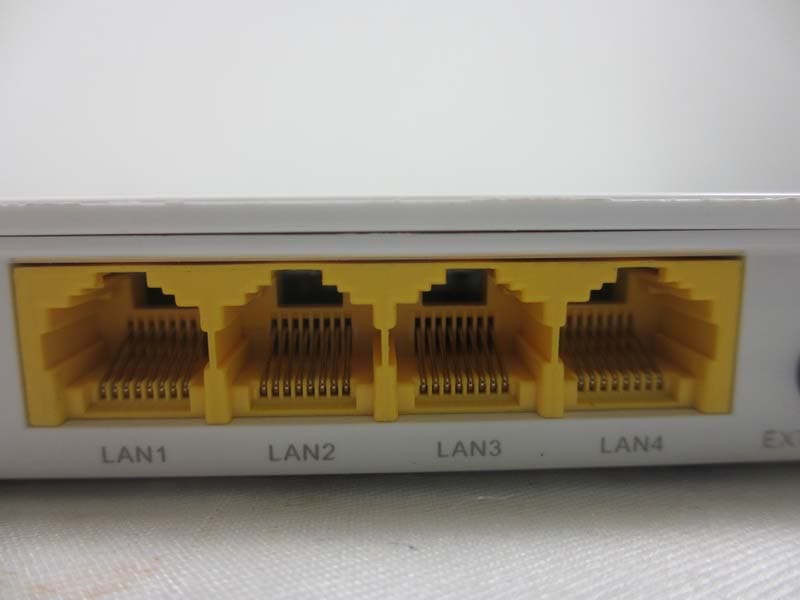 Wireless N300 High Power Universal Range Extender - FCC ID V7TAH302 - SHENZHEN TENDA TECHNOLOGY CO., LTD. (4)