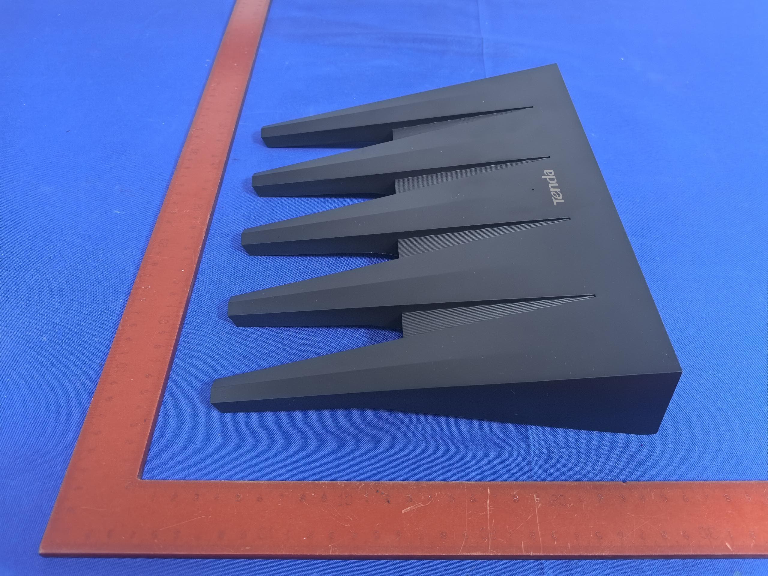 BE7200 Dual-Band Wi-Fi 7 Router with 2.5G Ports - FCC ID V7TBE12P - SHENZHEN TENDA TECHNOLOGY CO., LTD. (4)