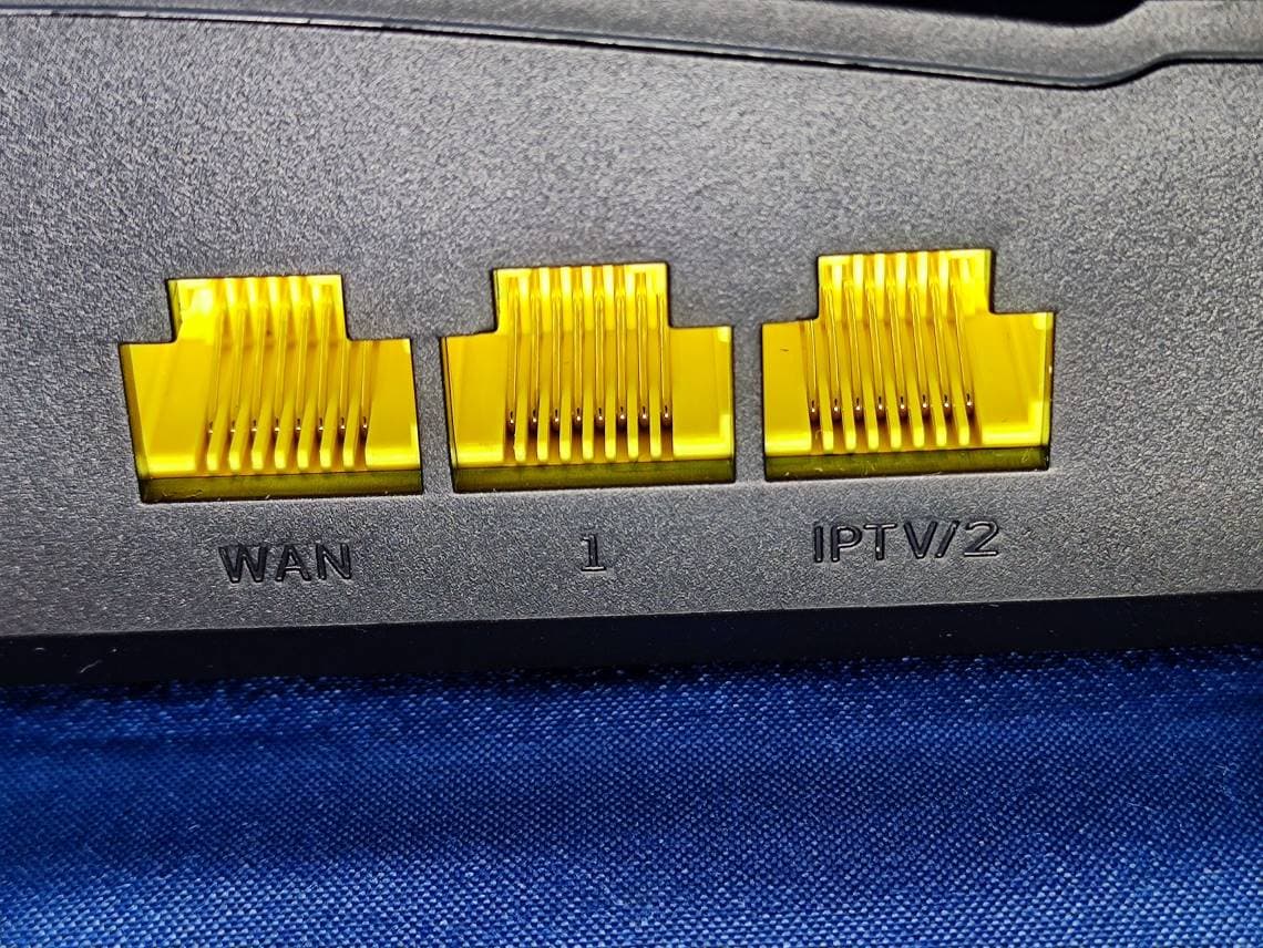 AX3000 Dual Band Gigabit Wi-Fi 6 Router - FCC ID V7TRX12P2 - SHENZHEN TENDA TECHNOLOGY CO., LTD. (2)