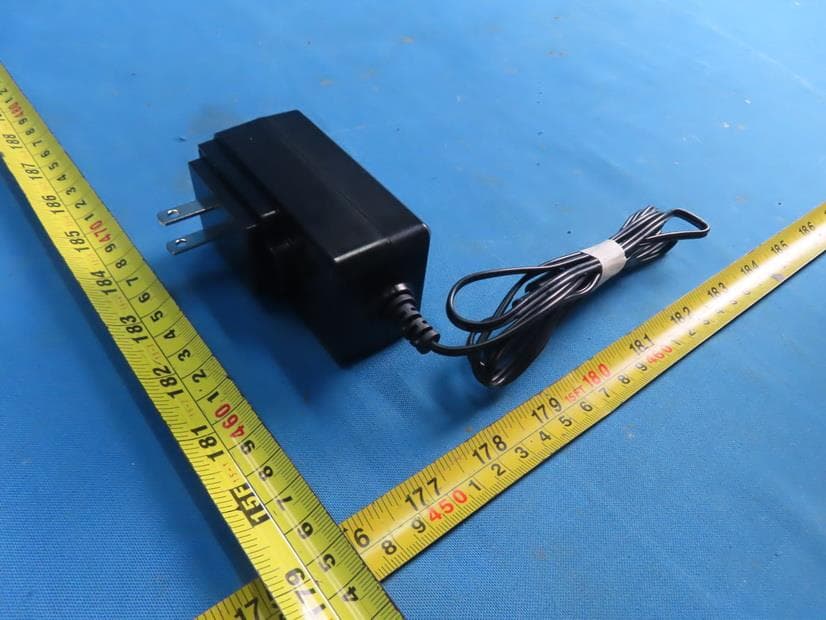 AX5700 Tri-Band Gibabit Wi-Fi 6E Router - FCC ID V7TRX27P - SHENZHEN TENDA TECHNOLOGY CO., LTD. (2)