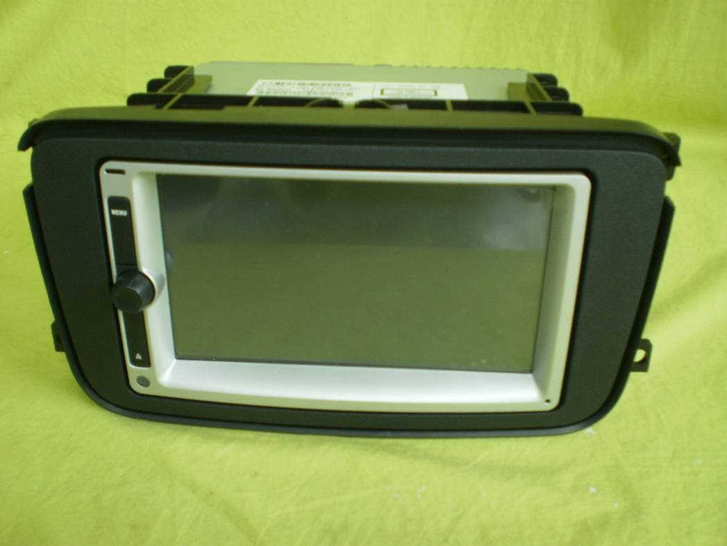 2DIN Car Radio and Navigation System with DVD Driver - FCC ID V8V7649051210 - SKYPINE ELECTRONICS (SHEN ZHEN) CO., LTD. (2)