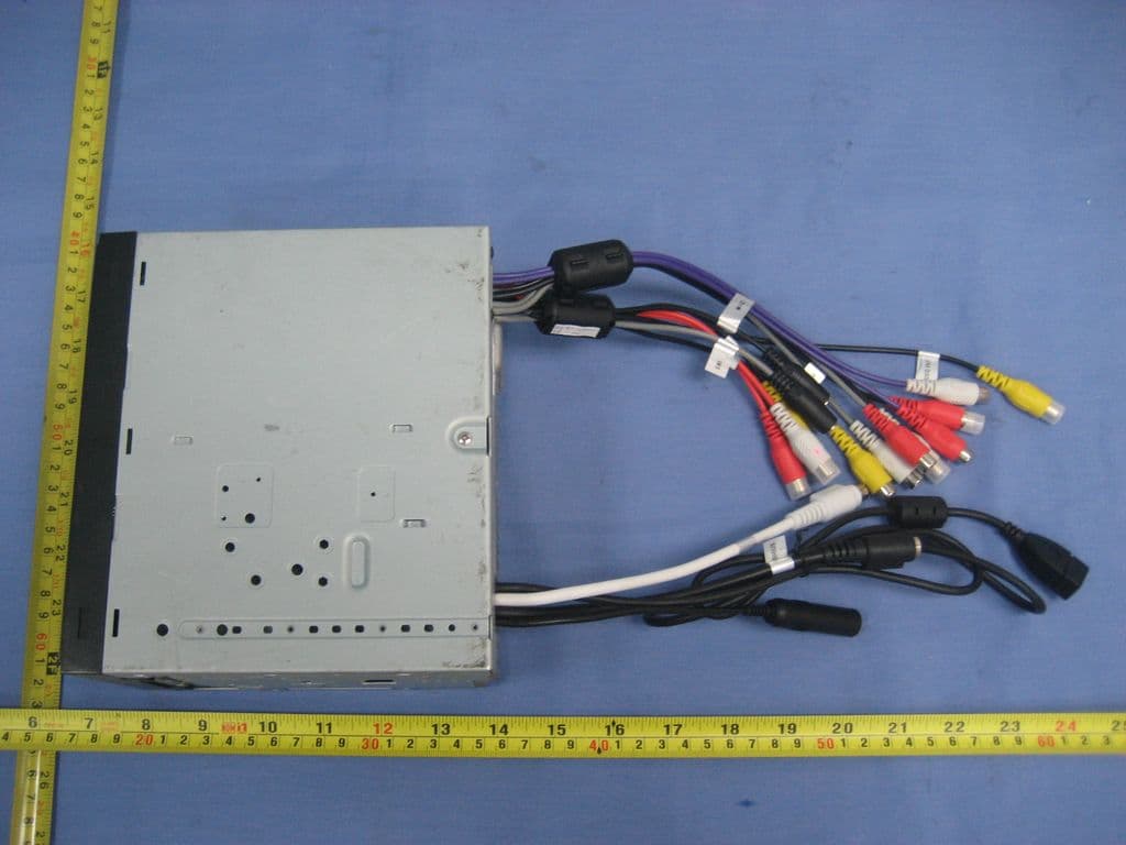 2-DIN DVD MULTIMEDIA STATION WITH 6.2-INCH TOUCH PANEL CONTROL - FCC ID V8VCES8203CL - SKYPINE ELECTRONICS (SHEN ZHEN) CO., LTD. (4)
