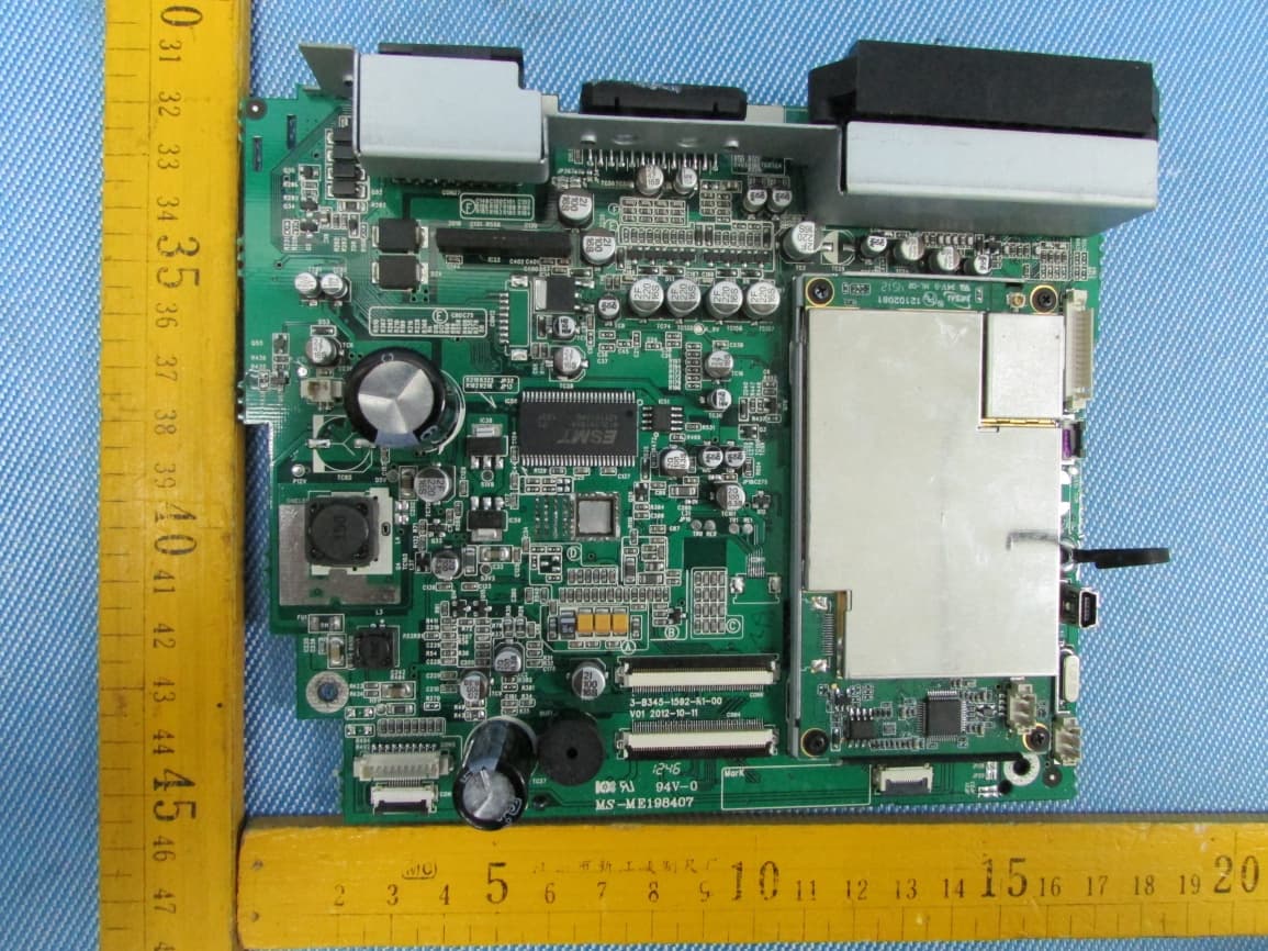 ENTERTAINMENT SYSTEM - FCC ID V8VCNE6206RS - SKYPINE ELECTRONICS (SHEN ZHEN) CO., LTD. (3)
