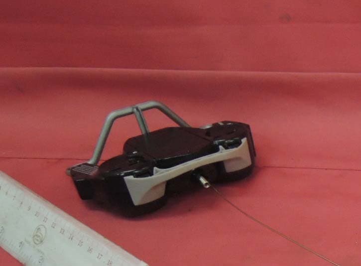 Street Nitro TM R/C - Super Car - FCC ID V9Q-37015F27A - Toy State International Ltd. (2)