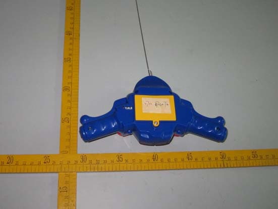 SPHINX 27MHz TX - FCC ID V9Q-37020F27 - Toy State International Ltd. (3)