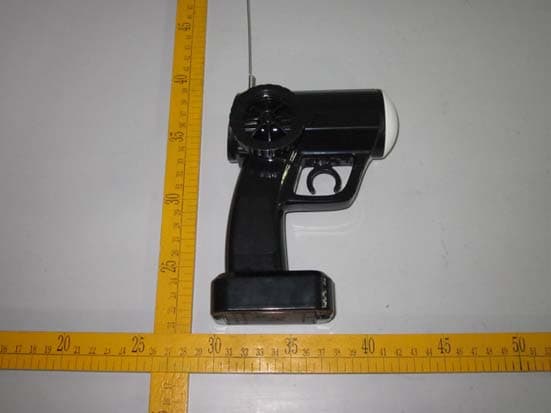HOT PURSUIT 49MHz TX - FCC ID V9Q-37060T49 - Toy State International Ltd. (2)