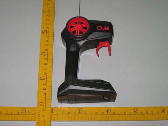 DUB FREAKZ RC 27MHz TX - FCC ID V9Q-60510F27 - Toy State International Ltd. (2)