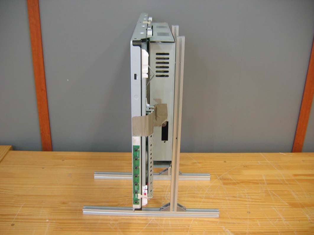 26 Inch LCD Monitor - FCC ID VAYLT2670MND - RED Co., Ltd. (3)