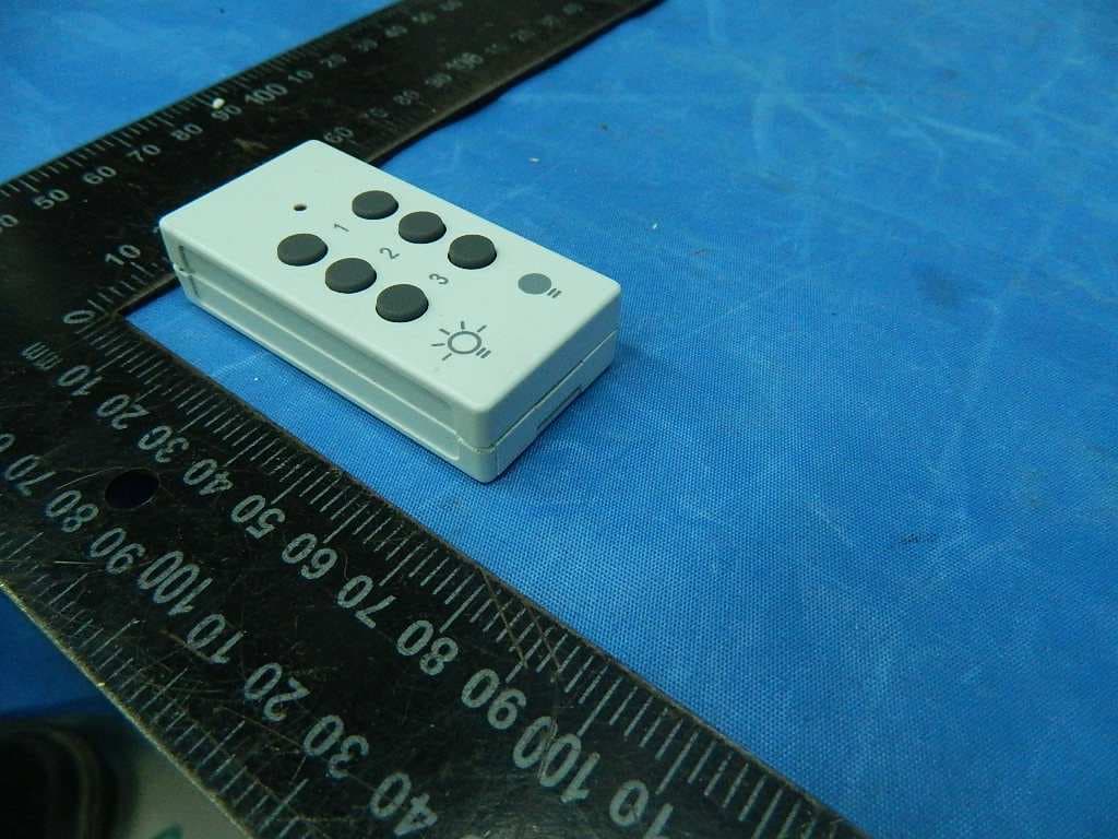 Remote control transmitter - FCC ID VBA-EF202T - Ningbo EverFlourish Smart Technology Corp.,Ltd