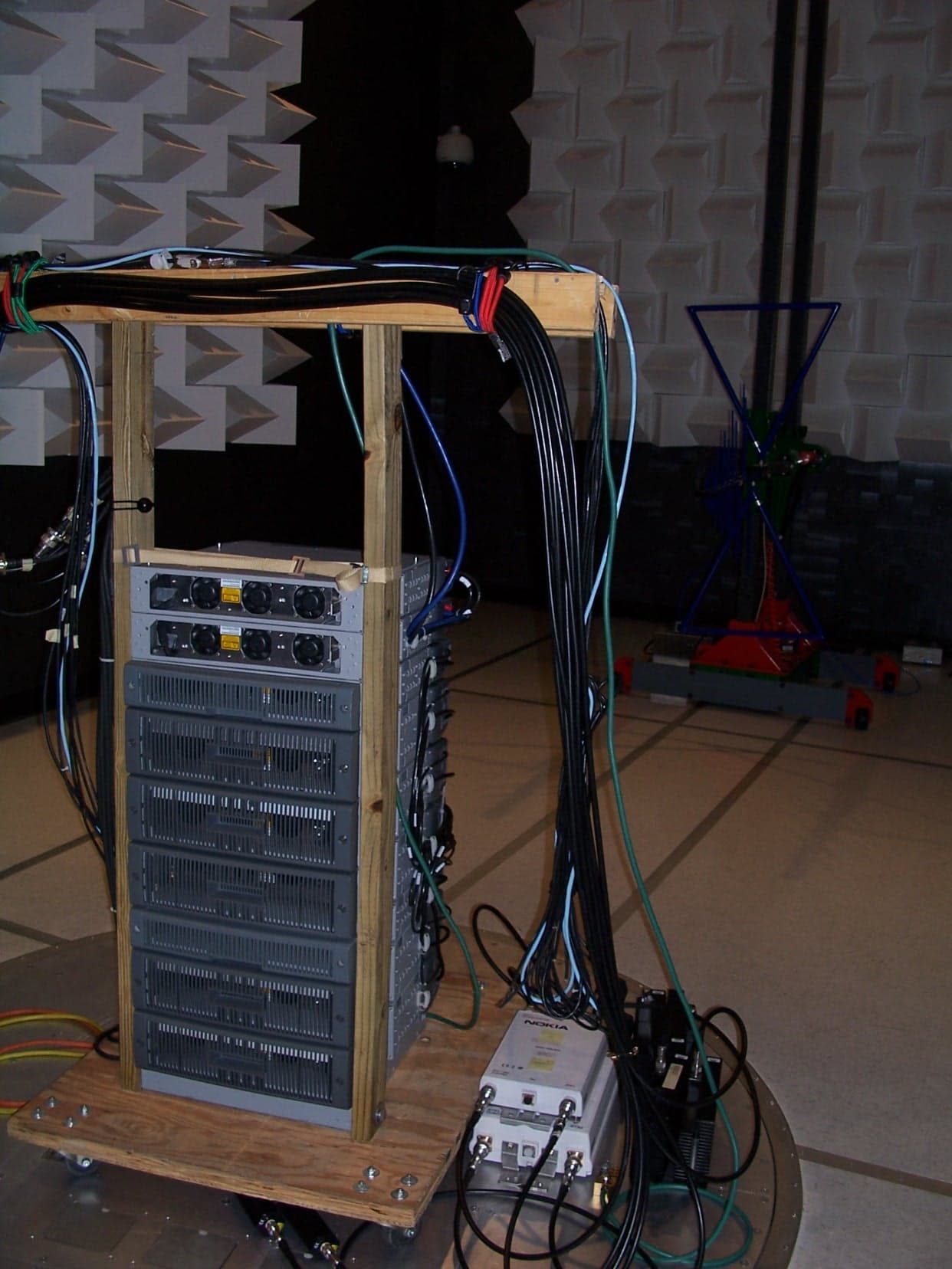 Flexi EDGE Base Transceiver Station (BTS) - FCC ID VBNEXPB-01 - Nokia Solutions and Networks (1)