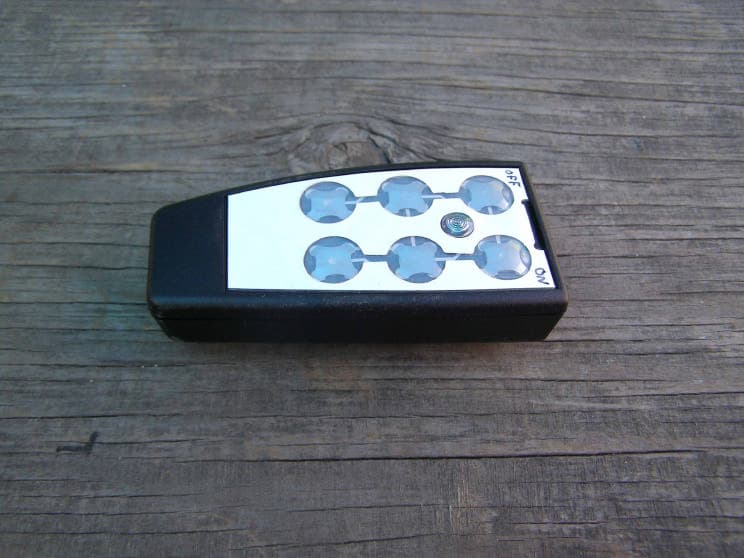 Compact Keypad Remote Control - FCC ID VBWTF5SM - Miratron, Inc. (4)