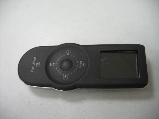 iPod A/V Remote Control - FCC ID VCQ7E000833 - ZicPlay SA (2)