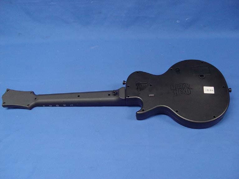 Controller Side Radio - FCC ID VFIBW95121805 - RedOctane, Inc. (2)