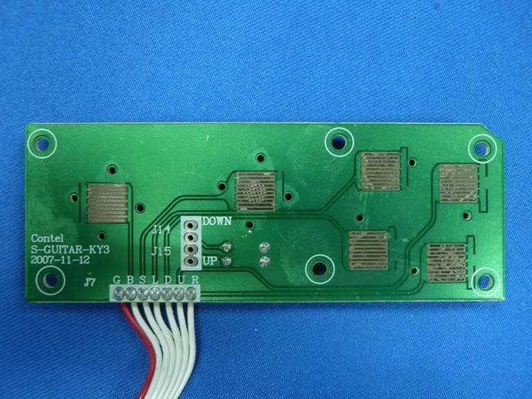 Wii Wireless Guitar - FCC ID VFR19091 - Harmonix Music Systems, Inc. (4)