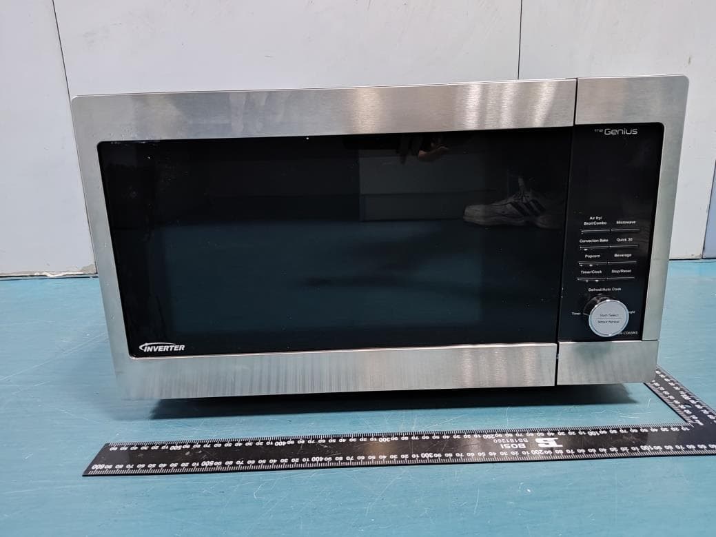 Microwave Oven - FCC ID VG8AC042AYY - Guangdong  Midea  Kitchen  Appliances  Manufacturing  Co.,Ltd (3)