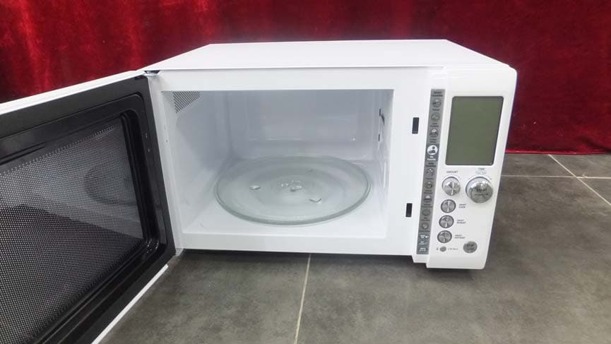 Microwave Oven - FCC ID VG8AM134AYY - Guangdong  Midea  Kitchen  Appliances  Manufacturing  Co.,Ltd