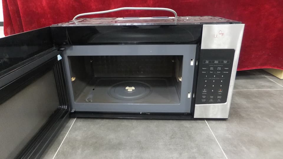 Microwave Oven - FCC ID VG8EAM048KYY - Guangdong  Midea  Kitchen  Appliances  Manufacturing  Co.,Ltd