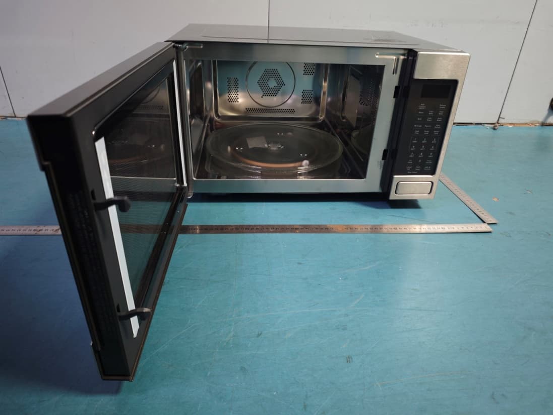 Microwave Oven - FCC ID VG8EC042AYYGEW - Guangdong  Midea  Kitchen  Appliances  Manufacturing  Co.,Ltd