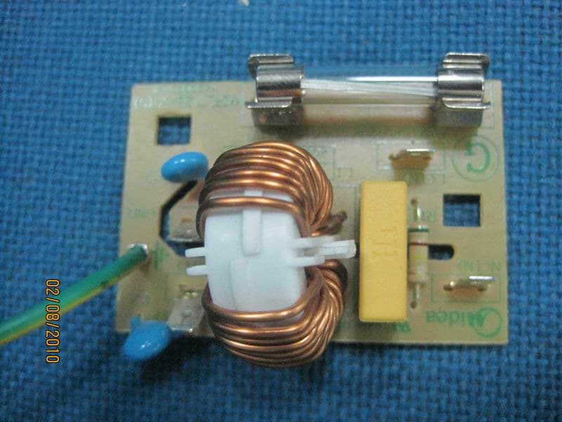 Microwave Oven - FCC ID VG8EM136AXX - Guangdong  Midea  Kitchen  Appliances  Manufacturing  Co.,Ltd (4)