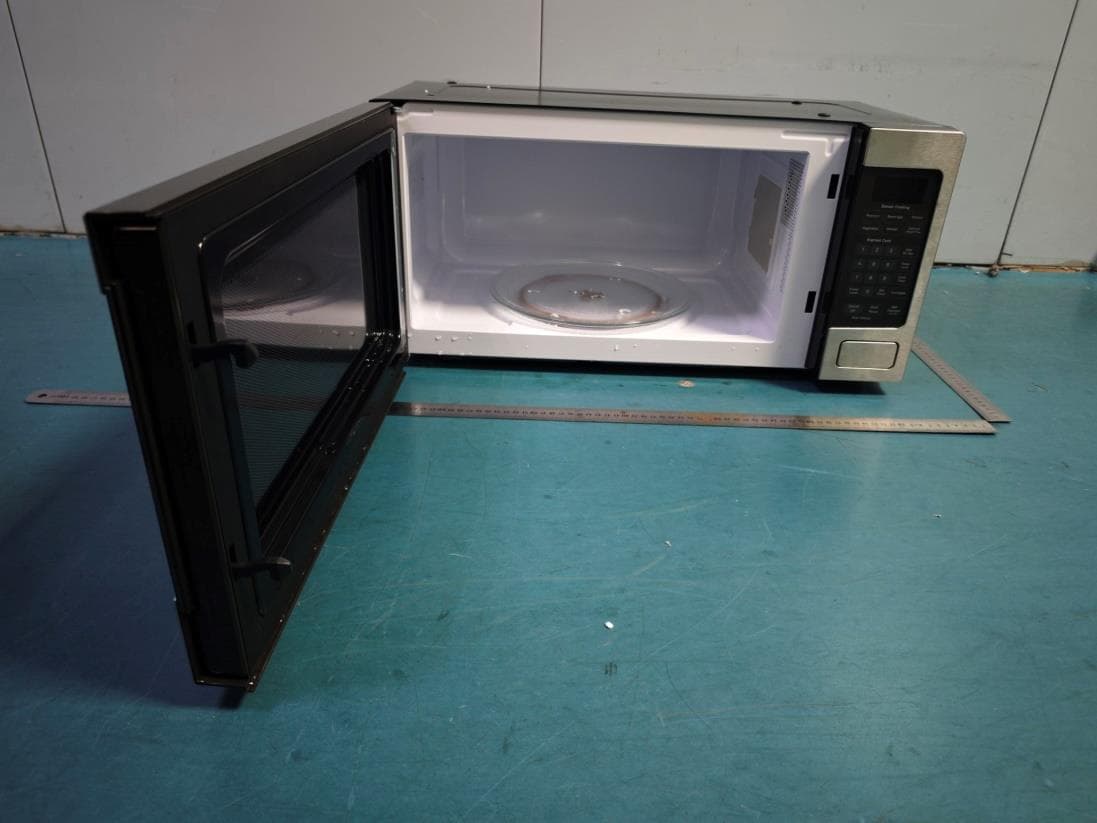 Microwave Oven - FCC ID VG8EM831CYYGEW - Guangdong  Midea  Kitchen  Appliances  Manufacturing  Co.,Ltd