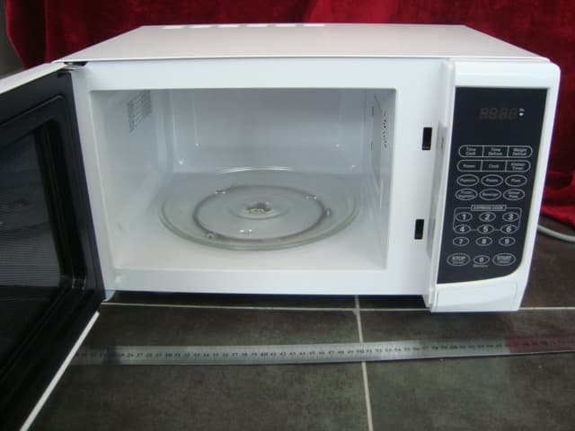 Microwave Oven - FCC ID VG8EM925AYY - Guangdong  Midea  Kitchen  Appliances  Manufacturing  Co.,Ltd