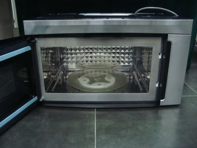 Microwave Oven - FCC ID VG8XC151KYY - Guangdong  Midea  Kitchen  Appliances  Manufacturing  Co.,Ltd (3)