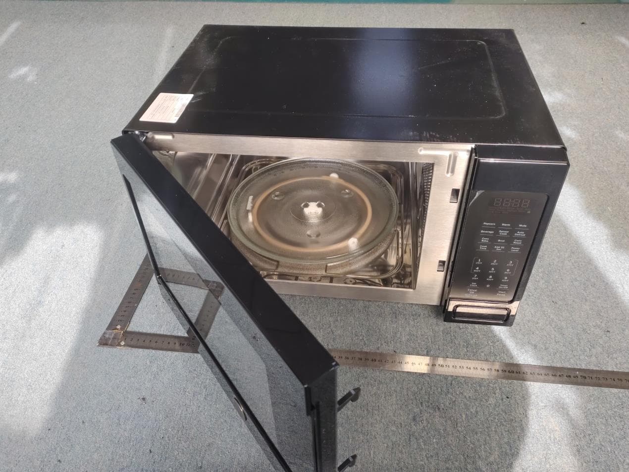Microwave Oven - FCC ID VG8XC942AYYGE - Guangdong  Midea  Kitchen  Appliances  Manufacturing  Co.,Ltd (2)