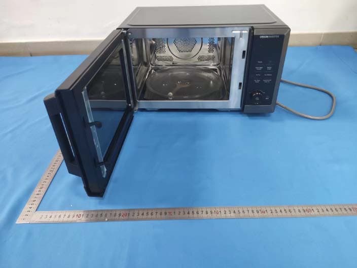 Microwave Oven - FCC ID VG8XC9P03YYW - Guangdong  Midea  Kitchen  Appliances  Manufacturing  Co.,Ltd (4)