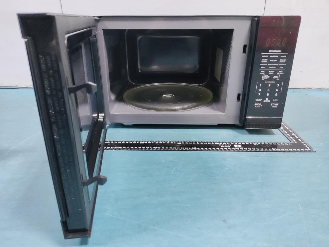 Microwave Oven - FCC ID VG8XM136AYY - Guangdong  Midea  Kitchen  Appliances  Manufacturing  Co.,Ltd (5)