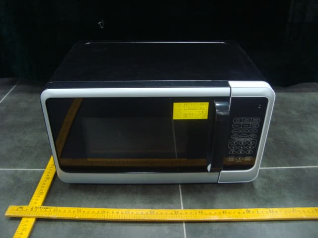 Microwave Oven - FCC ID VG8XM720LYY - Guangdong  Midea  Kitchen  Appliances  Manufacturing  Co.,Ltd