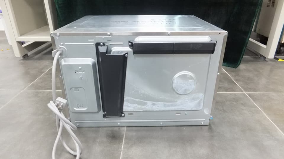 Microwave Oven - FCC ID VG8XMA34GYY-S - Guangdong  Midea  Kitchen  Appliances  Manufacturing  Co.,Ltd (3)