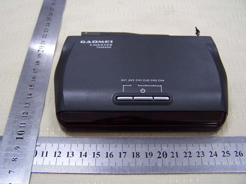WIRELESS A/V TRANSMITTER AND RECEIVER - FCC ID VHH-GM2400 - QINGYUAN GADMEI ELECTRONICS TECHNOLOGY Co., Ltd. (2)