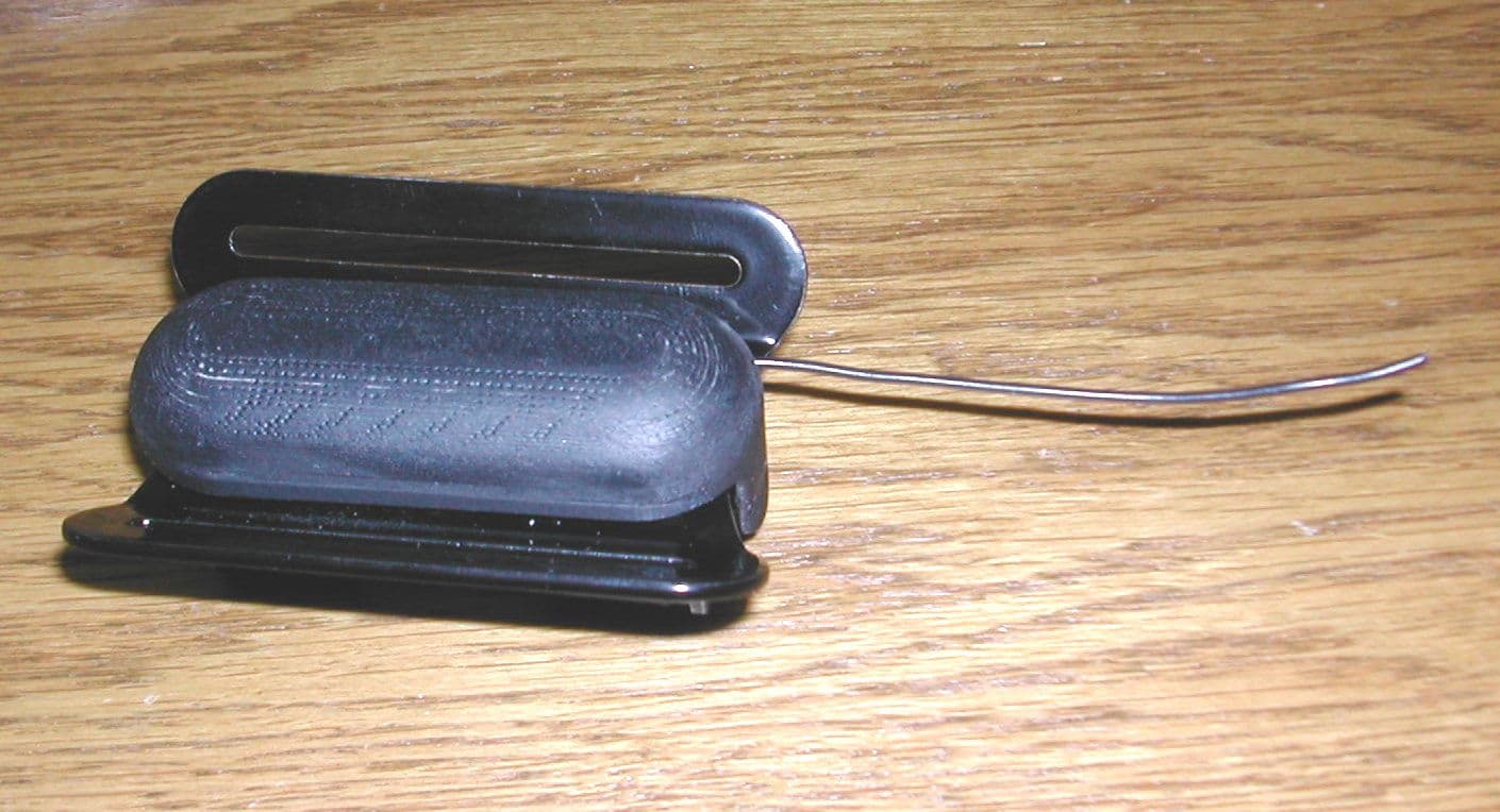 MUSICAL SOUND EFFECTS CONTROLLER, TRANSMITTER - FCC ID VHOESTX - Atlantic Quality Design, Inc.