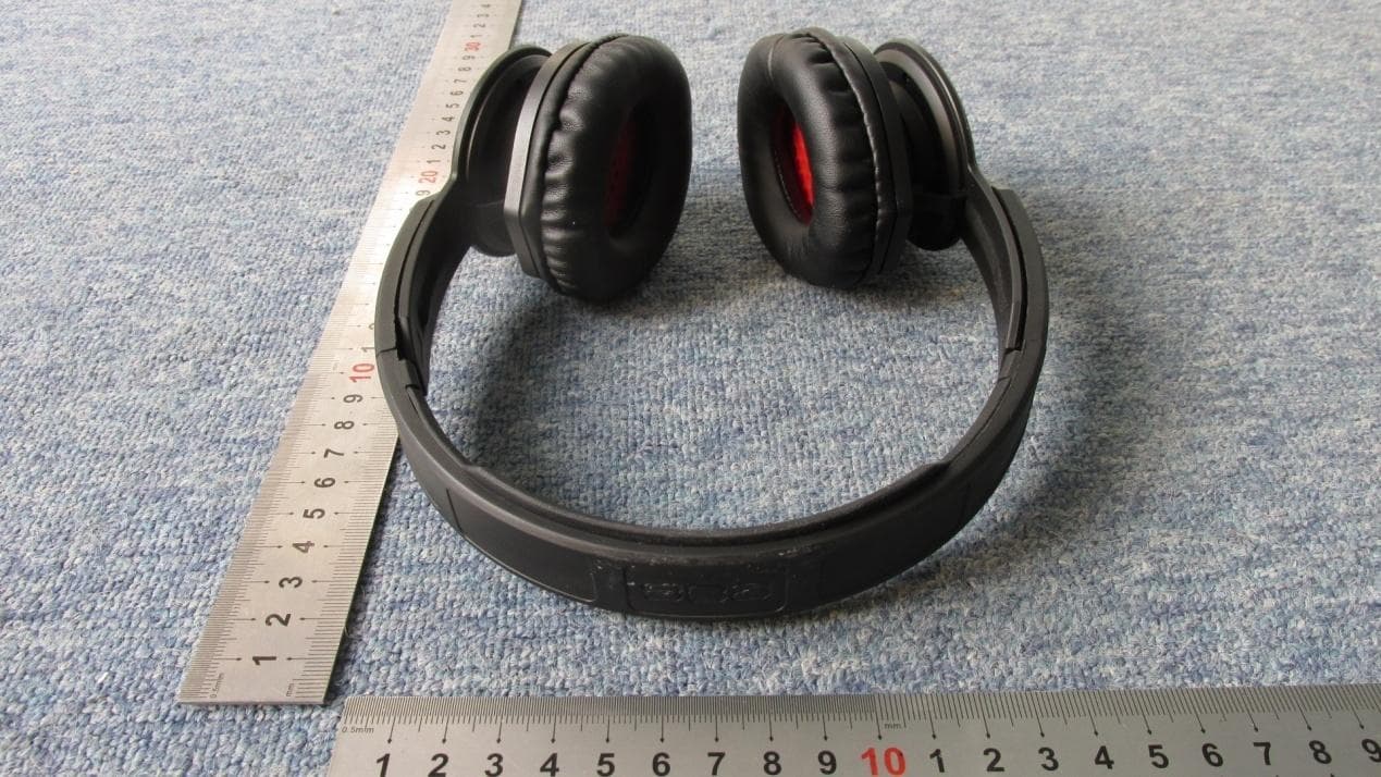 BT headphone - FCC ID VIXHPA150 - Voxx Accessories Corp. (2)