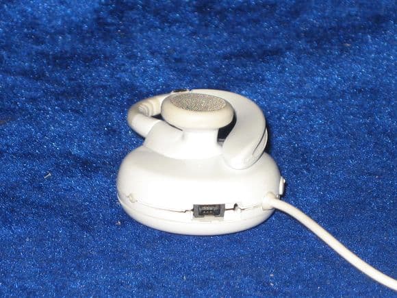 Bluetooth Stereo Headset - FCC ID VJ2FSCMYEAR-BTH1 - FUNG SHING CO. LTD (3)