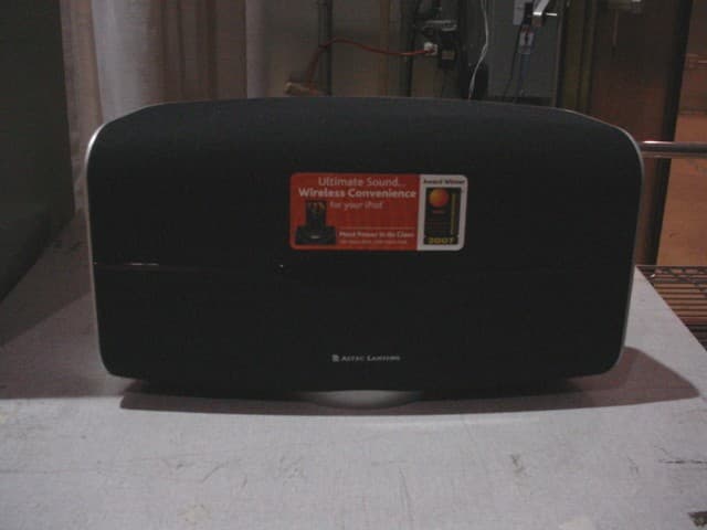 Wireless Speaker System - FCC ID VJS-M812 - Altec Lansing, LLC (4)