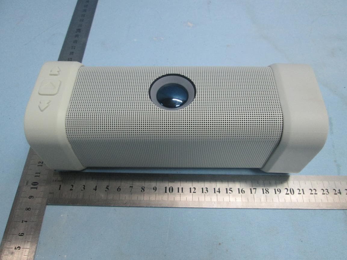 Portable Bluetooth Speaker - FCC ID VL5-BBUNPLUGGED - Plastoform Industries Ltd.