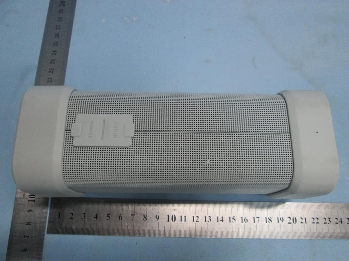 Portable Bluetooth Speaker - FCC ID VL5-BBUNPLUGGED - Plastoform Industries Ltd. (2)