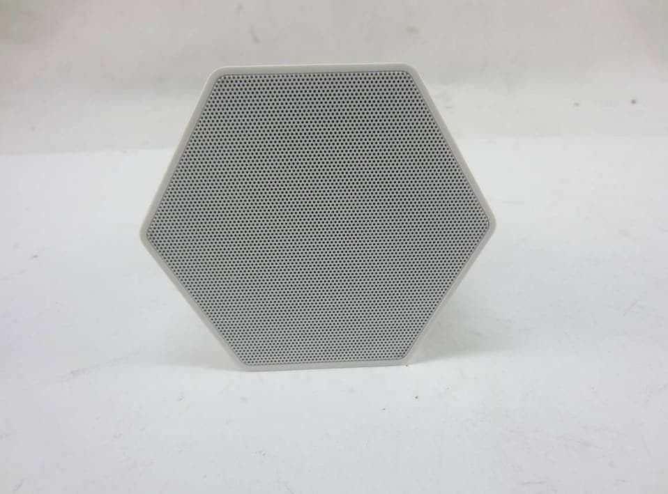 Recover Outlier Speaker Walnut - FCC ID VL5-OUT - Plastoform Industries Ltd.