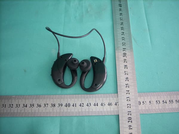 JAYBIRD BLUETOOTH STEREO HEADSET - FCC ID VL5JB100 - Plastoform Industries Ltd. (2)
