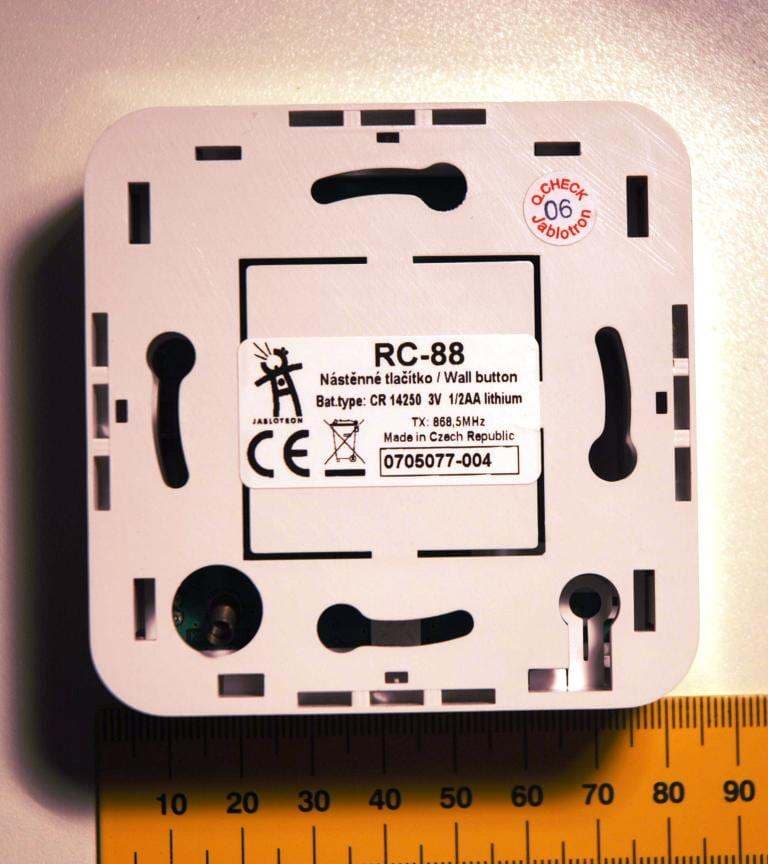 Wireless wall button - FCC ID VL6RC88 - Jablotron Ltd (2)