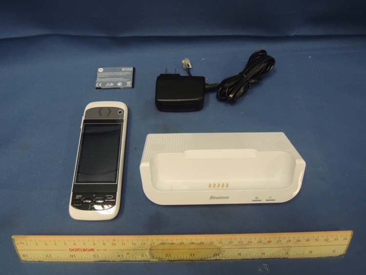 Video Baby Monitor - PU - FCC ID VLJ-BLINKBUDDY - Binatone Electronics International Ltd. (4)