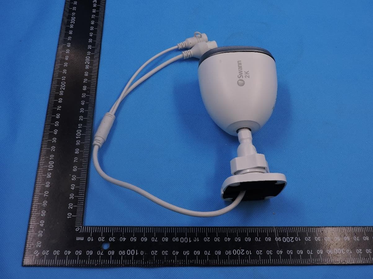 2K Outdoor Wi-Fi Spotlight Camera - FCC ID VMI2KOCAM - Swann Communications U.S.A. Inc. (4)
