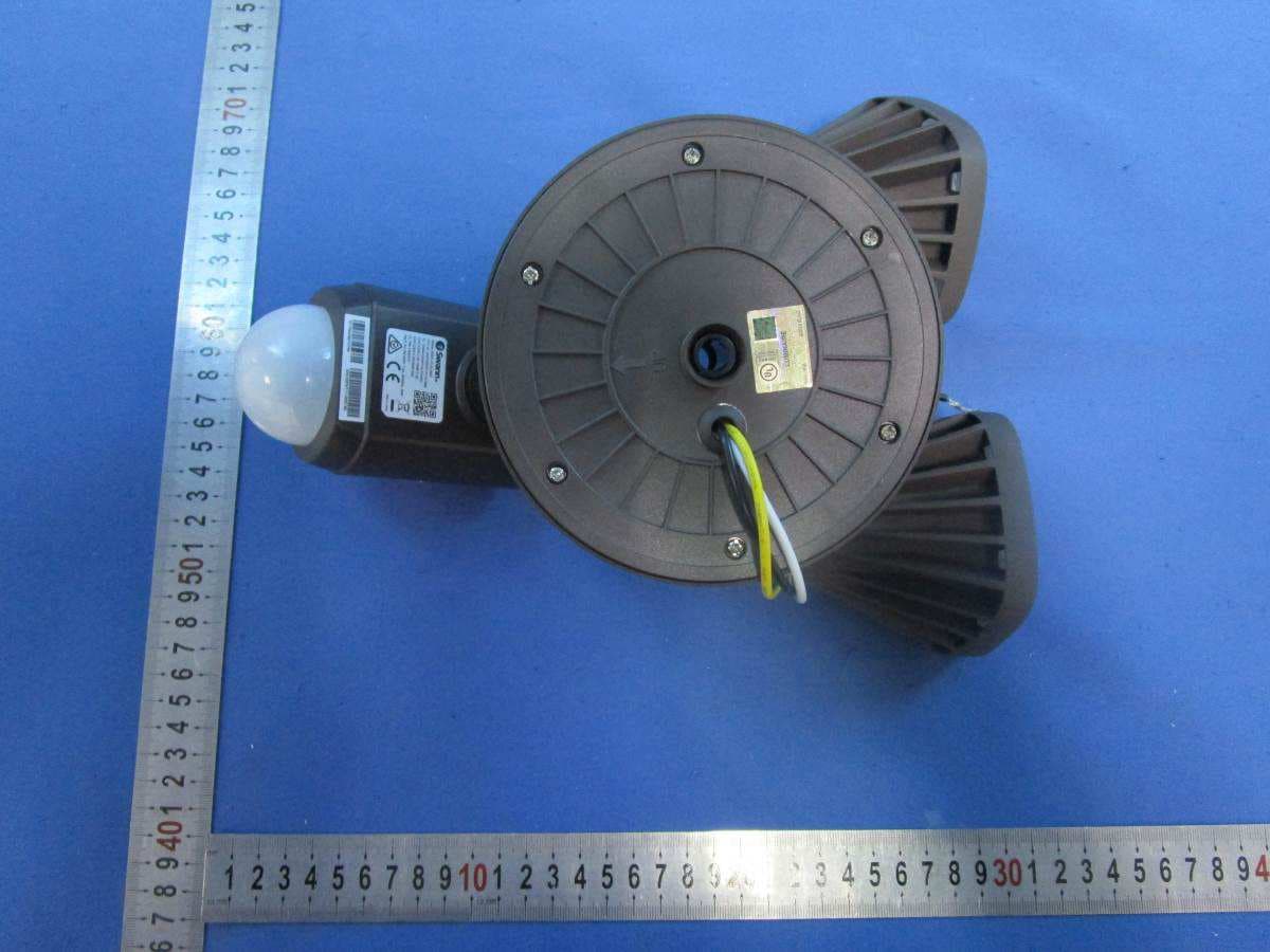 Floodlight Camera - FCC ID VMIFLOCAM2 - Swann Communications U.S.A. Inc. (3)