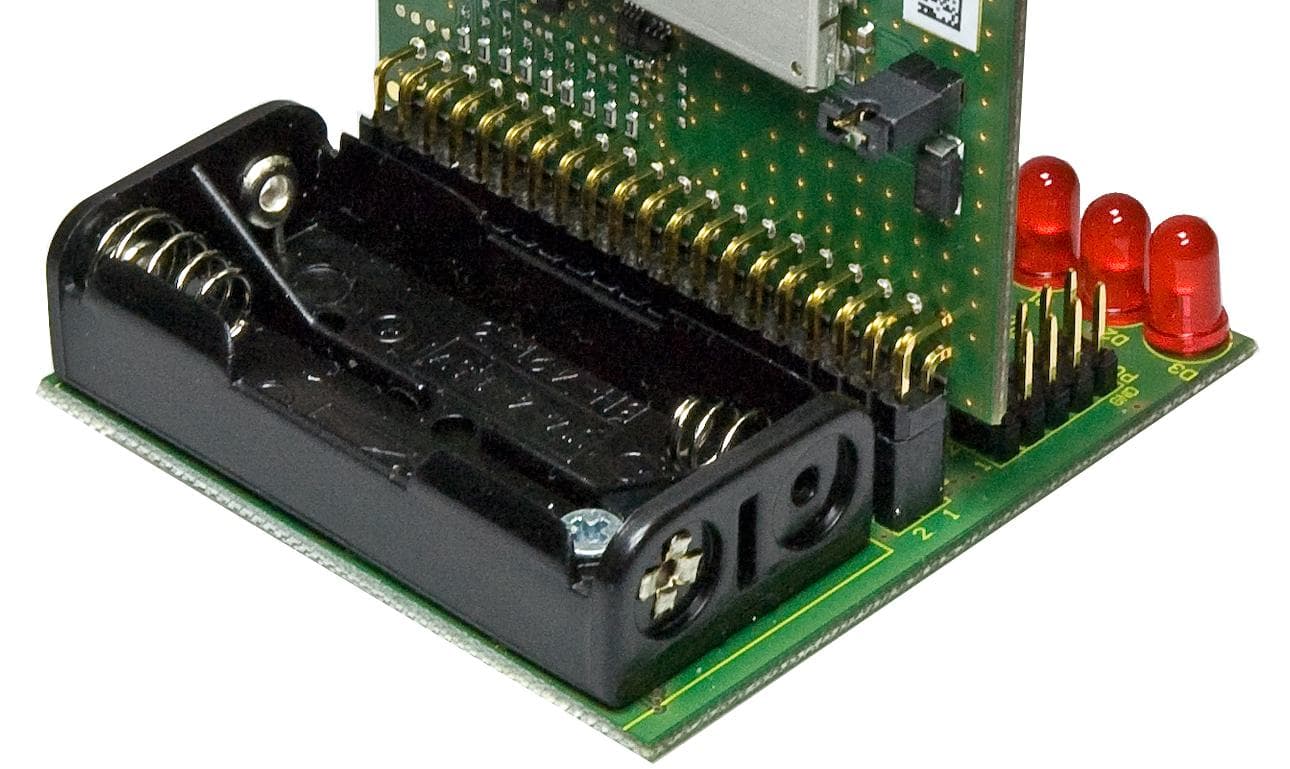 2.4GHz IEEE802.15.4 compliant antenna diversity radio transceiver - FCC ID VNR-E31F2-X5B-00 - Atmel Germany GmbH (3)