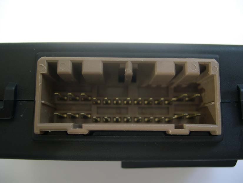Control unit A-RKE & ATAS(receiver) - FCC ID VQQ-RK960NAR - S&T Daewoo Co., Ltd. (2)